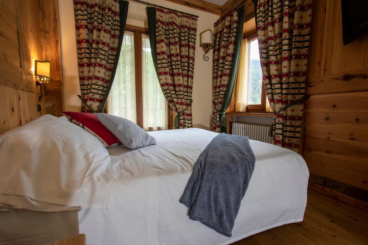 Laghetto Alpine Hotel & Restaurant 브루송 외부 사진