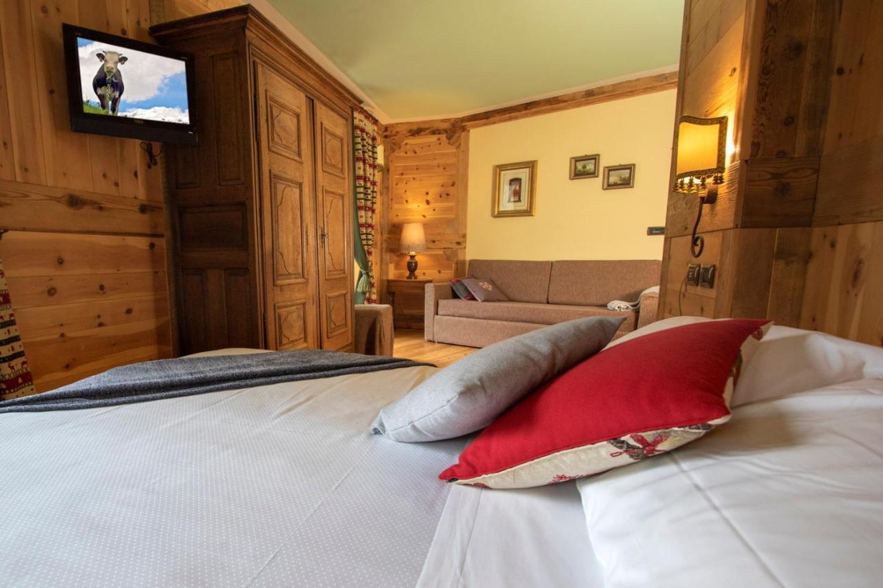 Laghetto Alpine Hotel & Restaurant 브루송 외부 사진