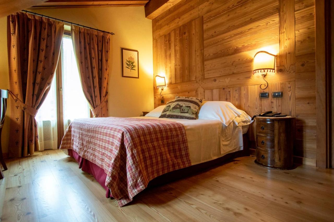 Laghetto Alpine Hotel & Restaurant 브루송 외부 사진