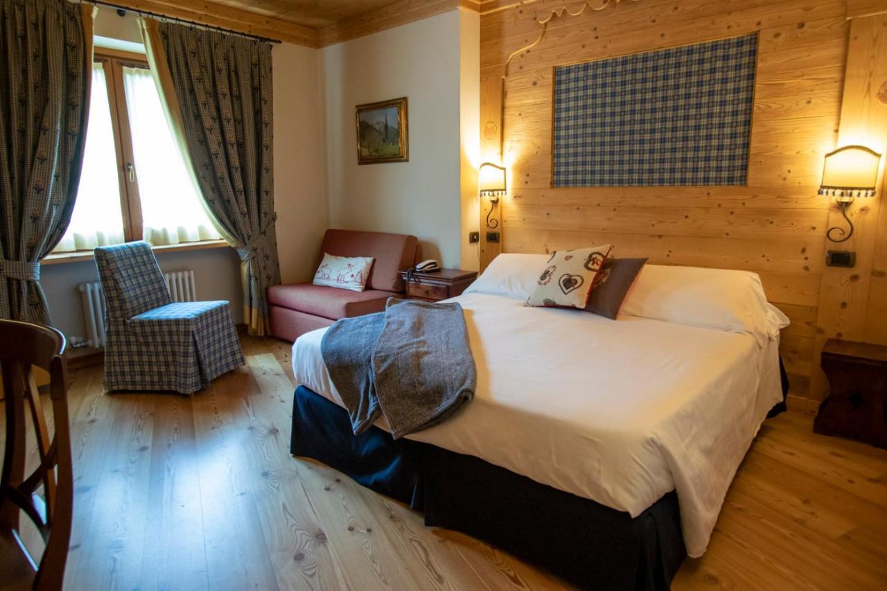 Laghetto Alpine Hotel & Restaurant 브루송 외부 사진