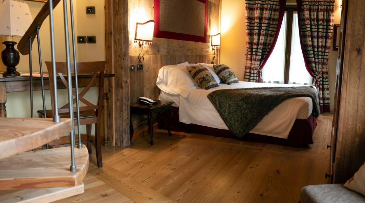 Laghetto Alpine Hotel & Restaurant 브루송 외부 사진