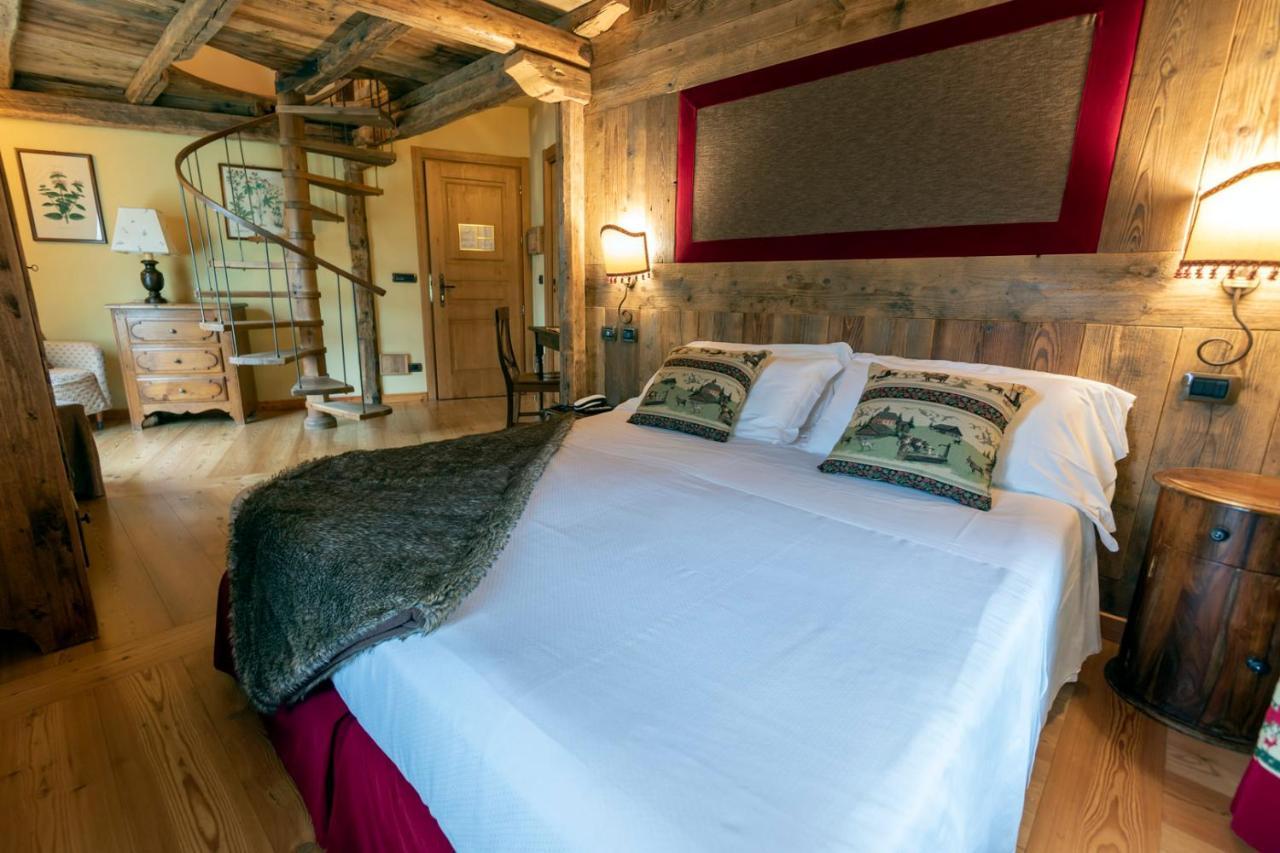 Laghetto Alpine Hotel & Restaurant 브루송 외부 사진