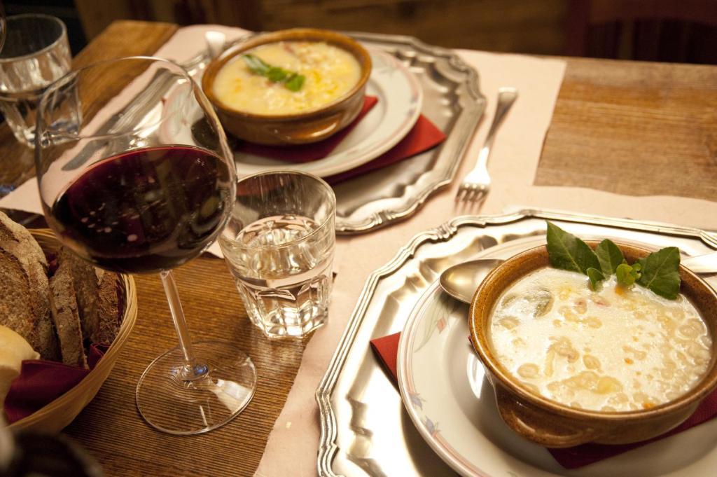 Laghetto Alpine Hotel & Restaurant 브루송 외부 사진